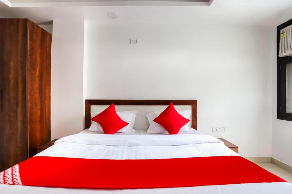 Нью-Дели: Oyo Flagship 65986 Hotel Signature Rooms