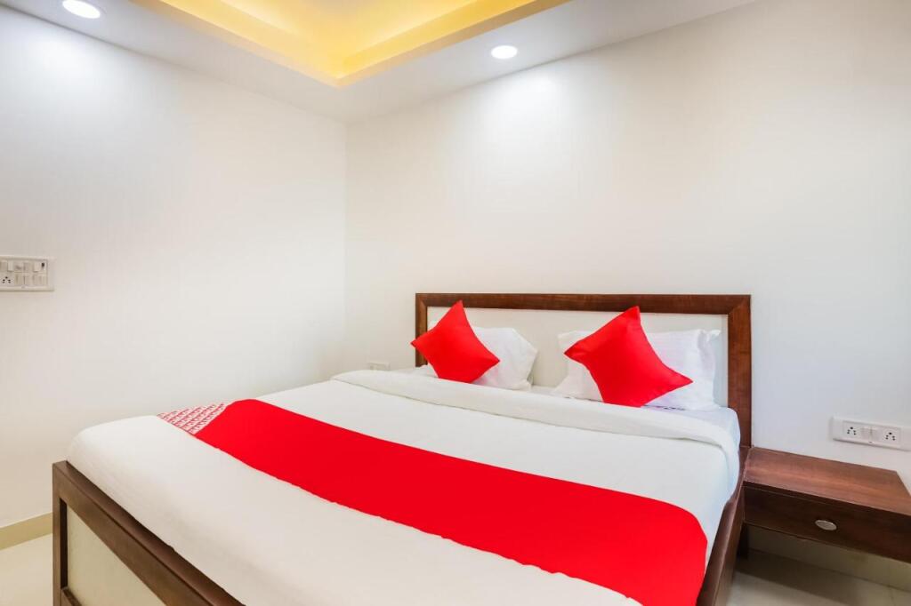 Нью-Дели: Oyo Flagship 65986 Hotel Signature Rooms