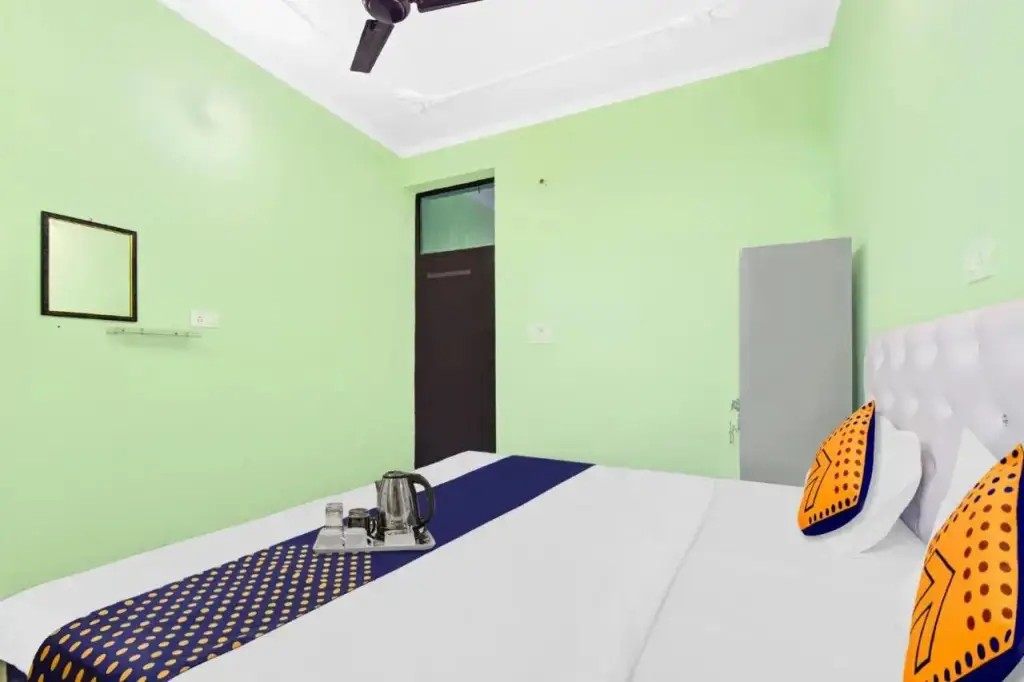 Прем-Нагар: SPOT ON 700466 Hotel Surya Rooms & Banquet