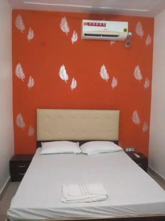 Ревари: OYO 90144 Yadav restaurant & family rooms
