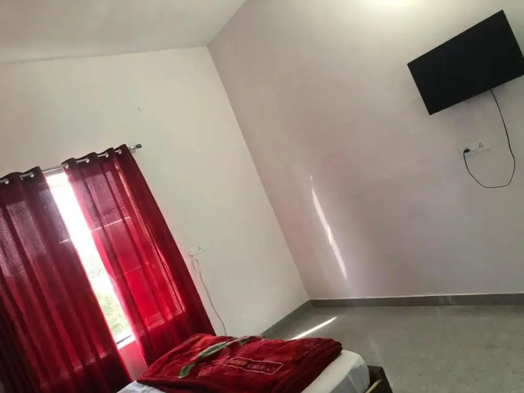 Ревари: OYO 700336 Kavish Residency & Oyo Rooms