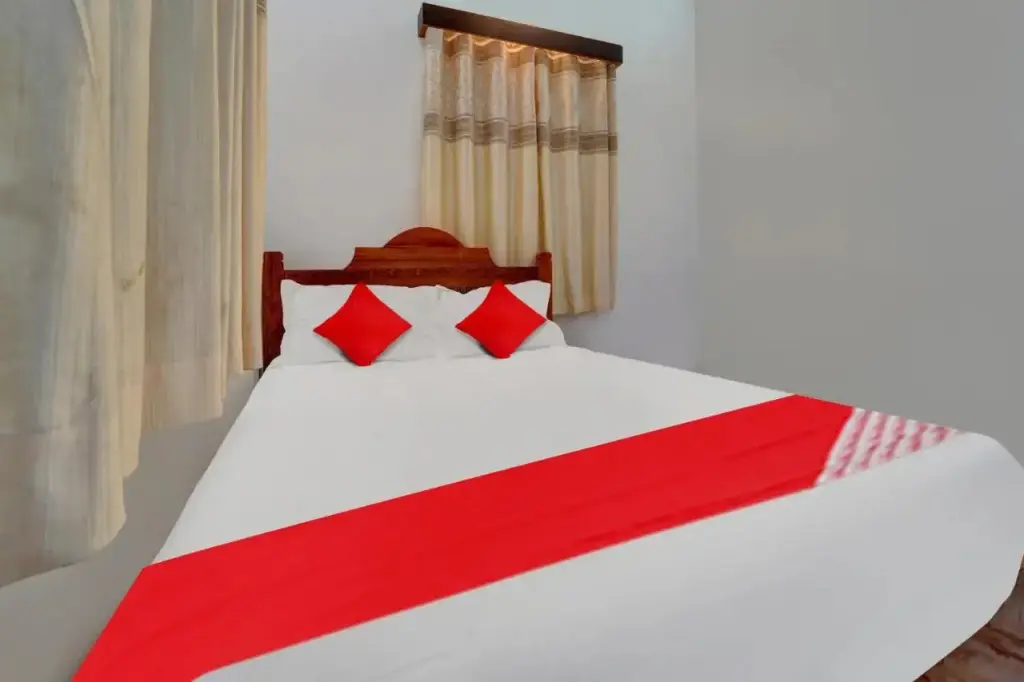 Шолаандан: OYO Flagship 700999 Sri Kamatchi Hotel & Rooms
