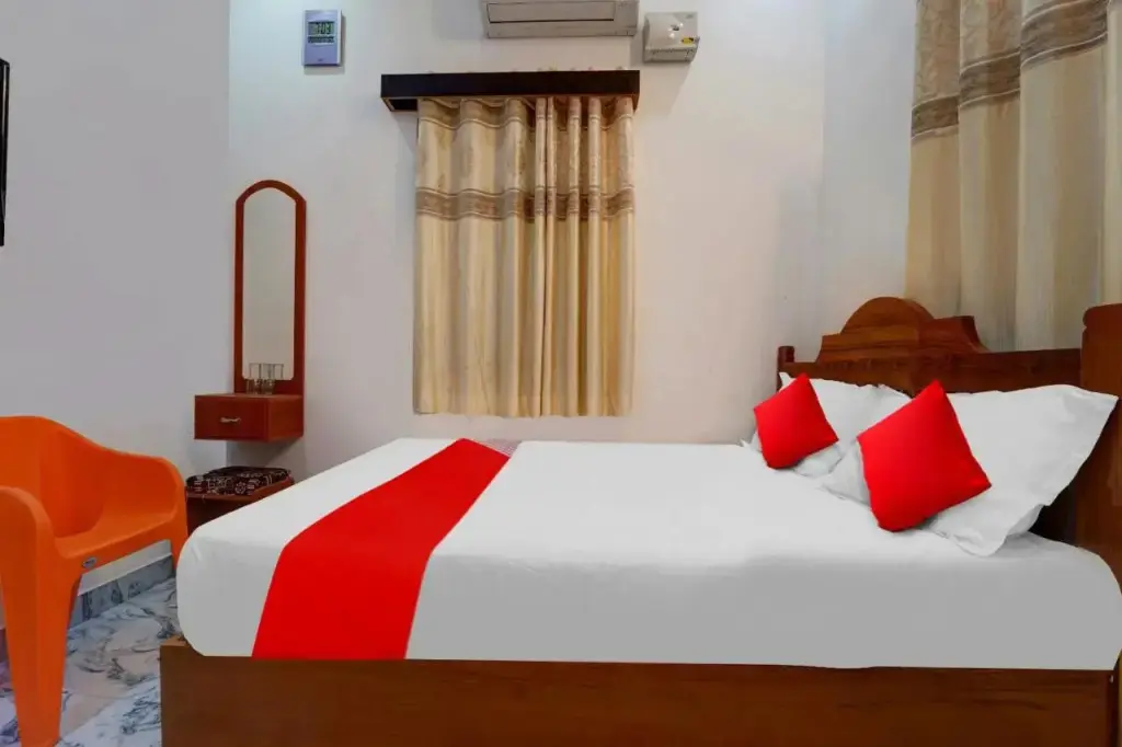 Шолаандан: OYO Flagship 700999 Sri Kamatchi Hotel & Rooms