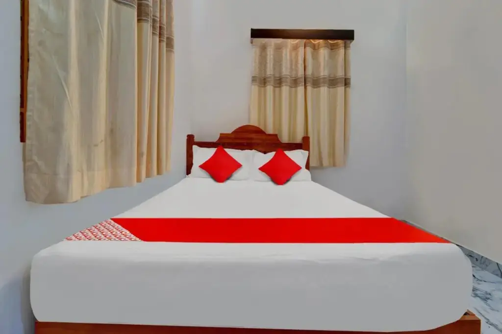 Шолаандан: OYO Flagship 700999 Sri Kamatchi Hotel & Rooms
