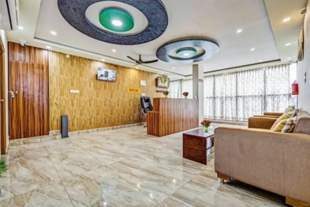 Palahalli: iROOMZ Suchira Lodge