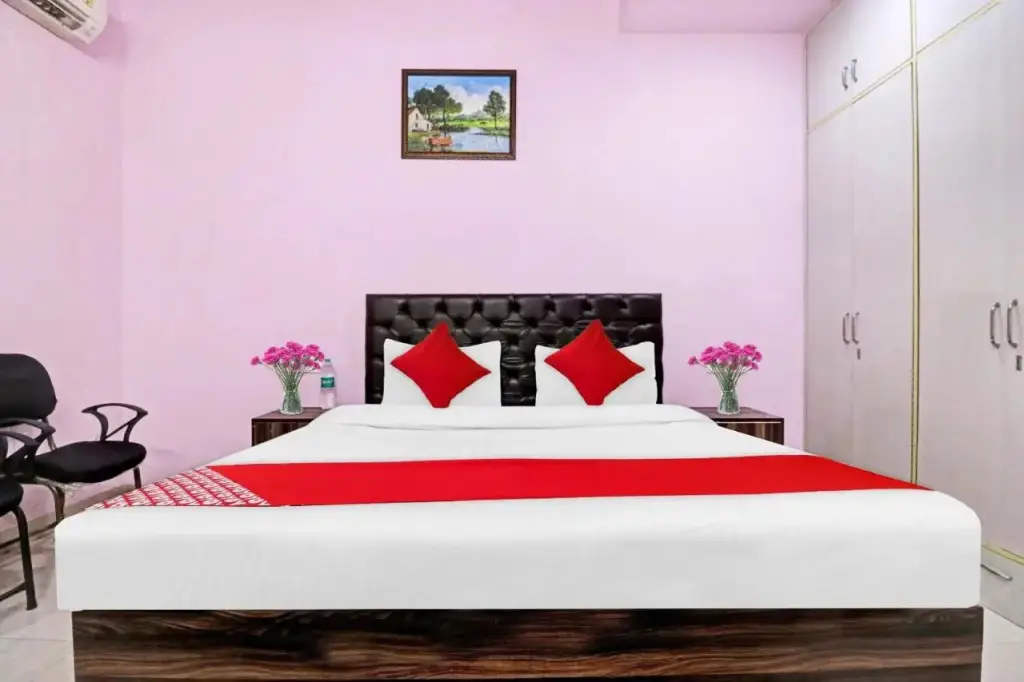 Нью-Дели: OYO 92582 Ojas Inn