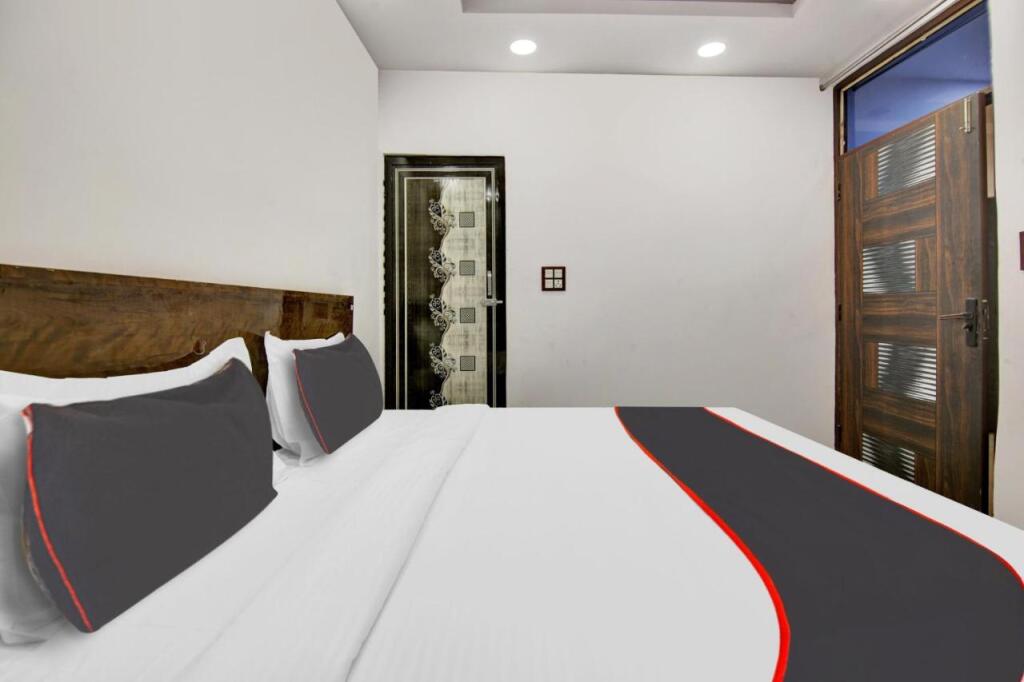Нью-Дели: Collection O 806493 Radisson Blue Hotel