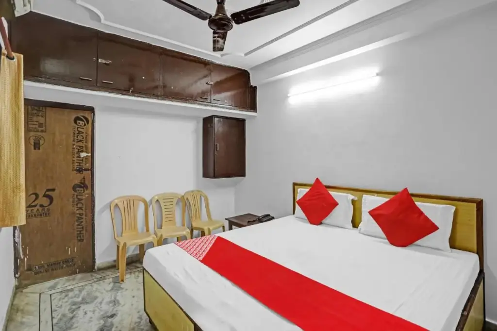 Нью-Дели: OYO 84959 Tyagi Palace