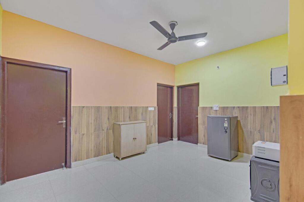 Нью-Дели: Oyo Home 78927 Elegant Studio Sarita Vihar