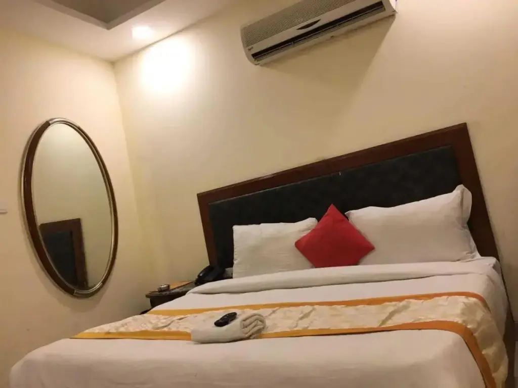 Нью-Дели: OYO 88024 Hotel Namastey