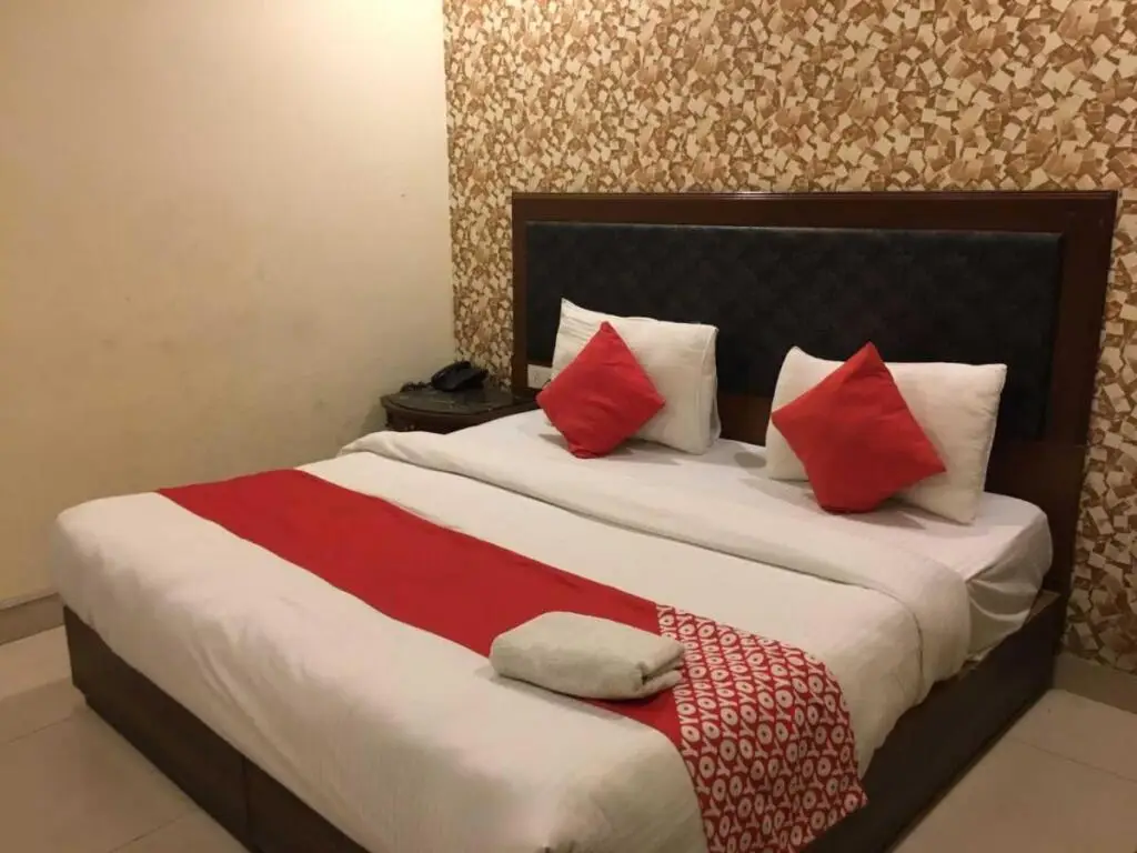 Нью-Дели: OYO 88024 Hotel Namastey