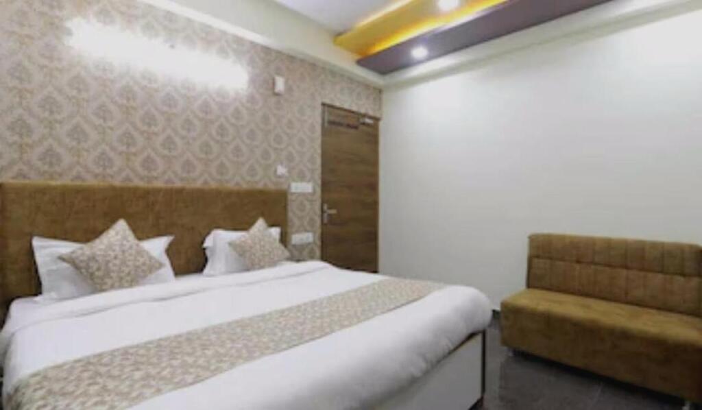 Нью-Дели: OYO Flagship 807629 Hotel Mandal Residency