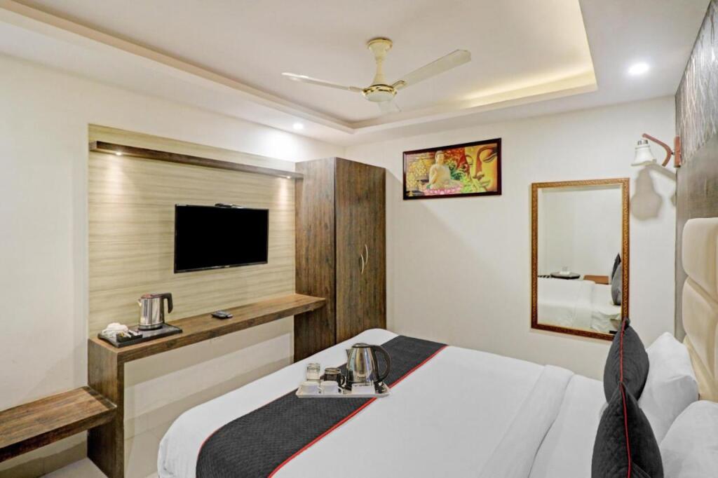 Нью-Дели: Oyo Townhouse 625 Hotel Viroha Near Delhi Airport