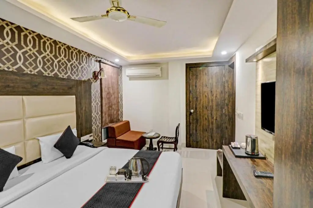 Нью-Дели: Oyo Townhouse 625 Hotel Viroha Near Delhi Airport