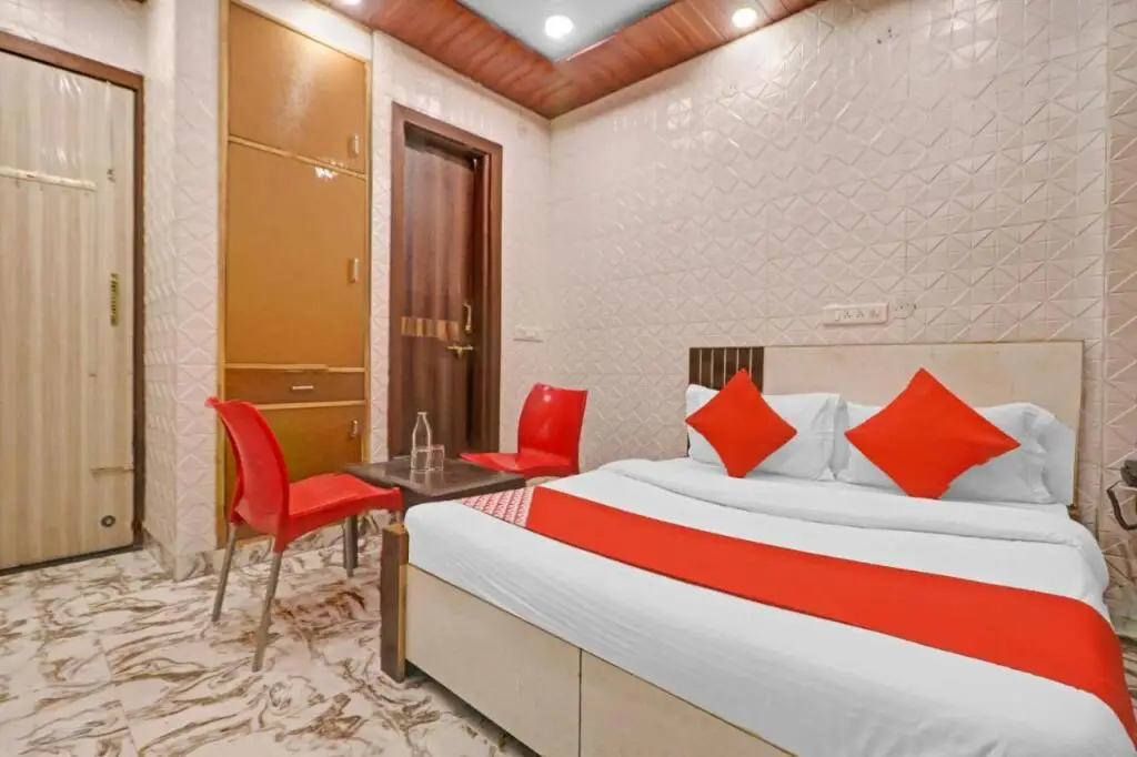 Нью-Дели: OYO 87511 Hotel Sai Upwan