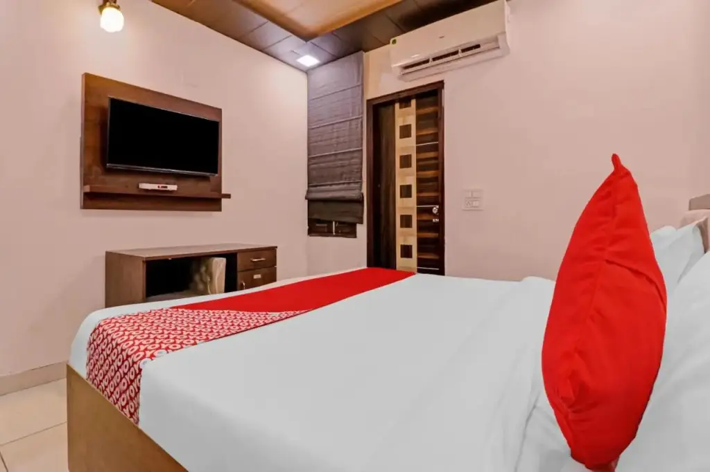 Нью-Дели: Oyo 90274 Hotel Knight Inn