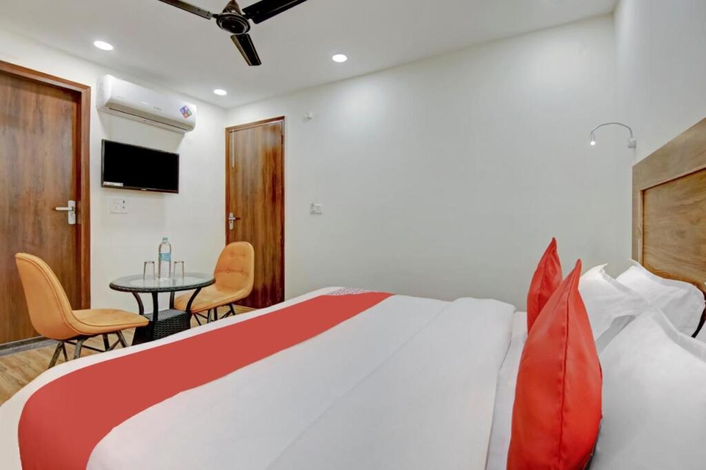 Нью-Дели: OYO Flagship 703579 Santosh Residency