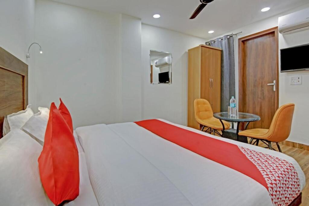 Нью-Дели: OYO Flagship 703579 Santosh Residency