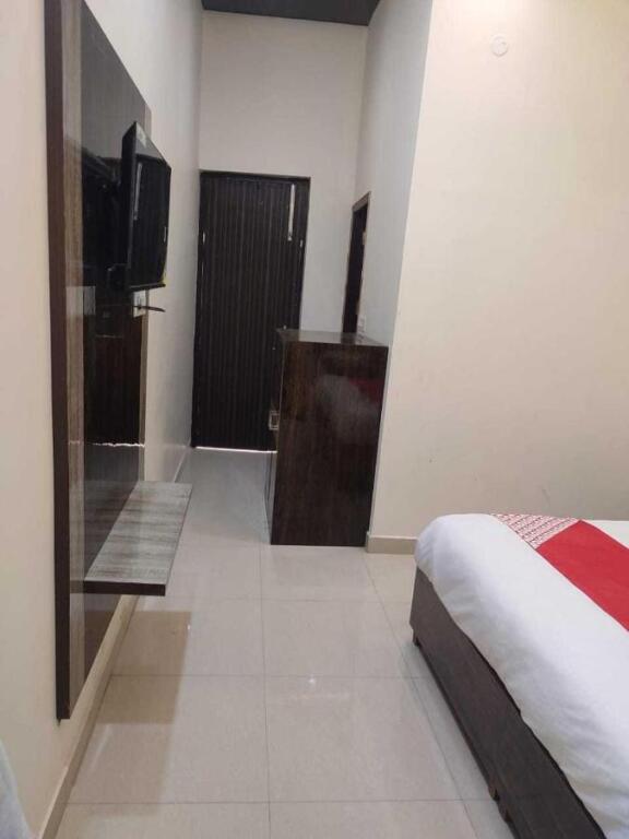 Нью-Дели: OYO Flagship 807545 Shree Shyam Residency