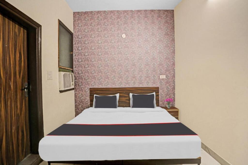 Нью-Дели: Collection O 806806 Star Inn
