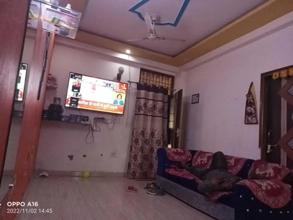 Нью-Дели: OYO HOME 702944 B-23 ,vrindavan Society