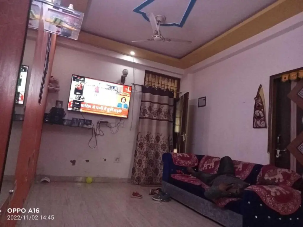 Нью-Дели: OYO HOME 702944 B-23 ,vrindavan Society