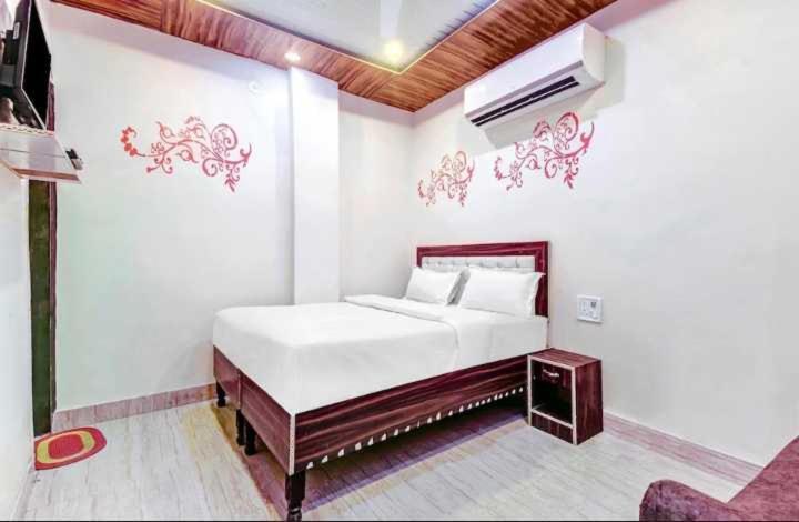 Нью-Дели: OYO 80663C Oyo Shubh Guest House