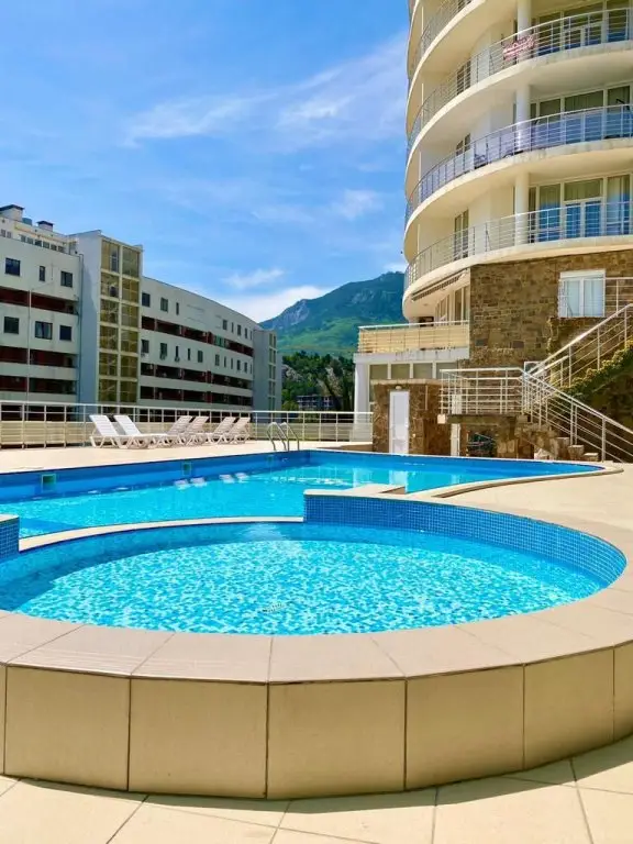 Гурзуф: V Zhk Bely Dom Apartments