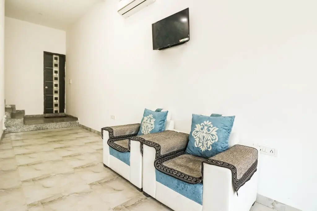 Нью-Дели: OYO 17389 PP Palace