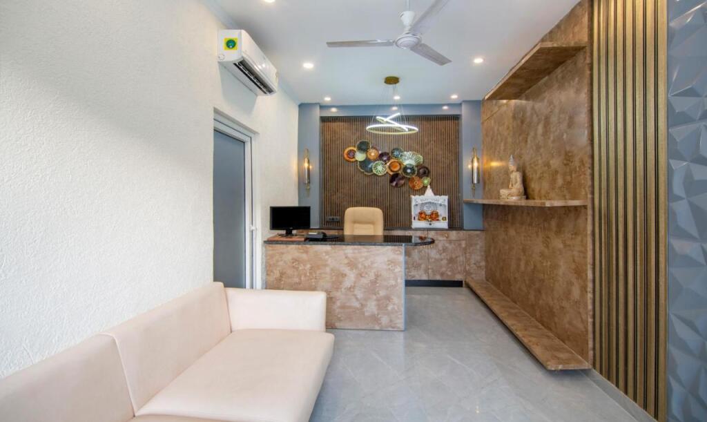 Нойда: Treebo Premium Embassy Inn