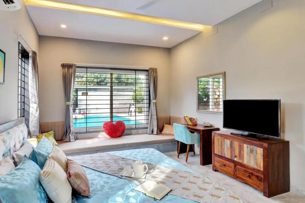 Удаипур: Elivaas Radhyam 2BHK Private Pool Villa