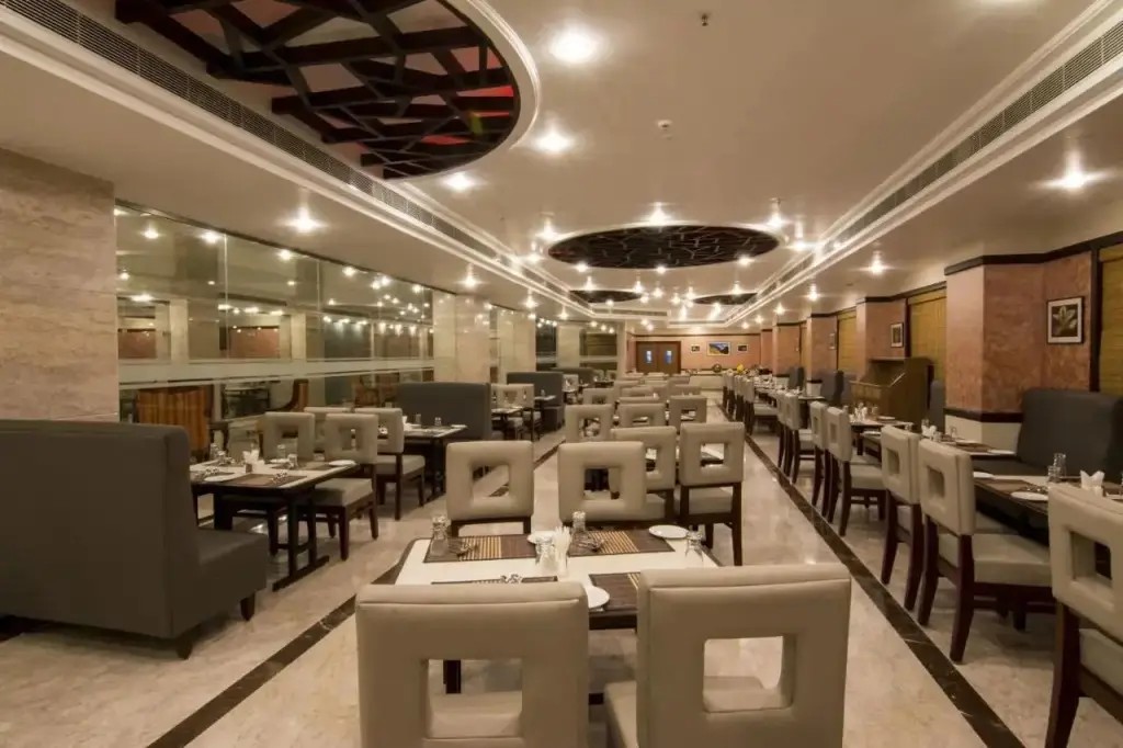 Пудучерри: Shenbaga Hotel & Convention Center