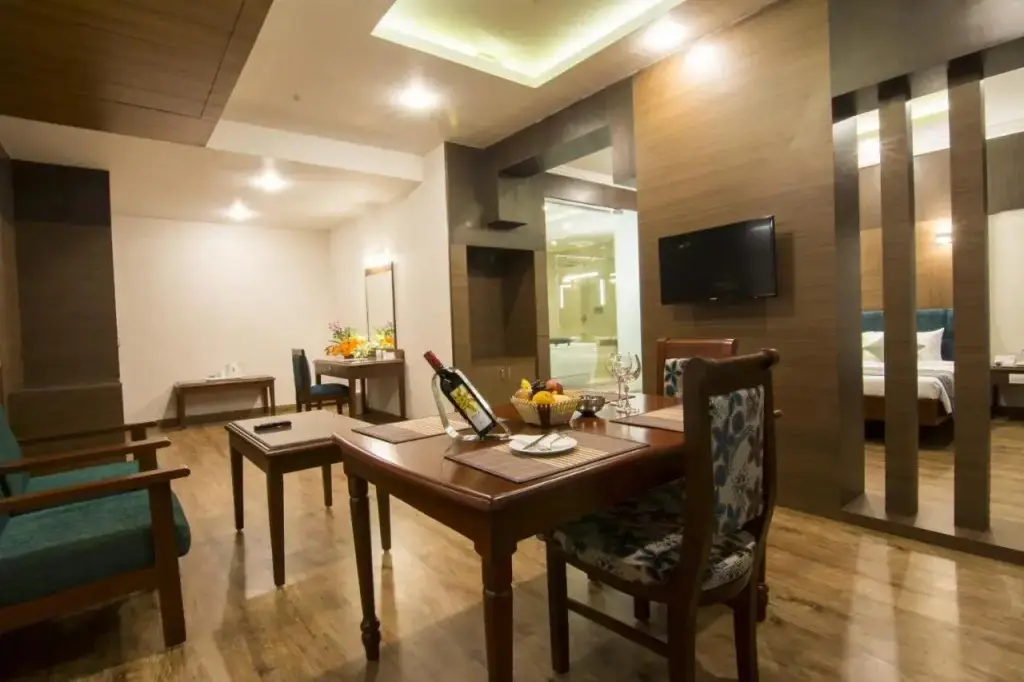 Пудучерри: Shenbaga Hotel & Convention Center