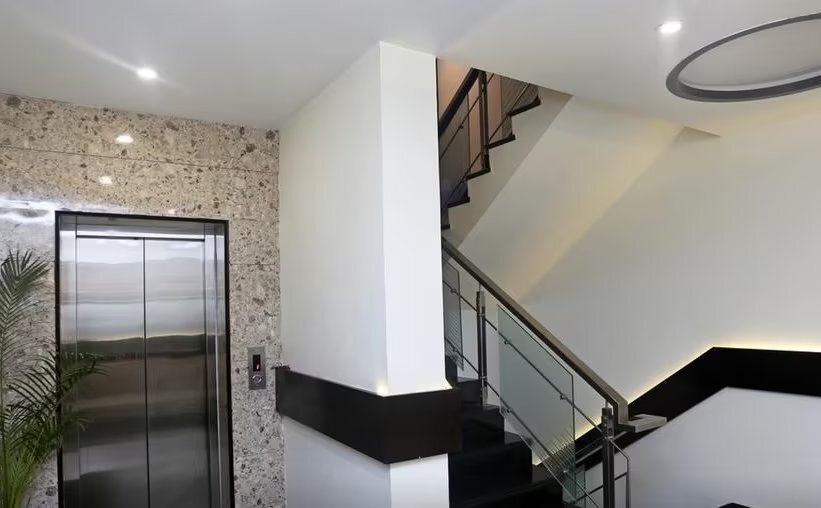 Фирозабад: Hotel Pearl Blue