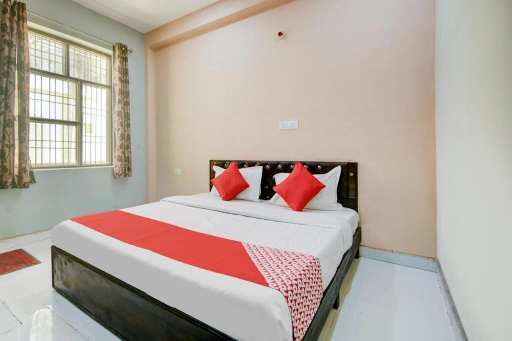 Нью-Дели: OYO 80512J Eco Park Hotel