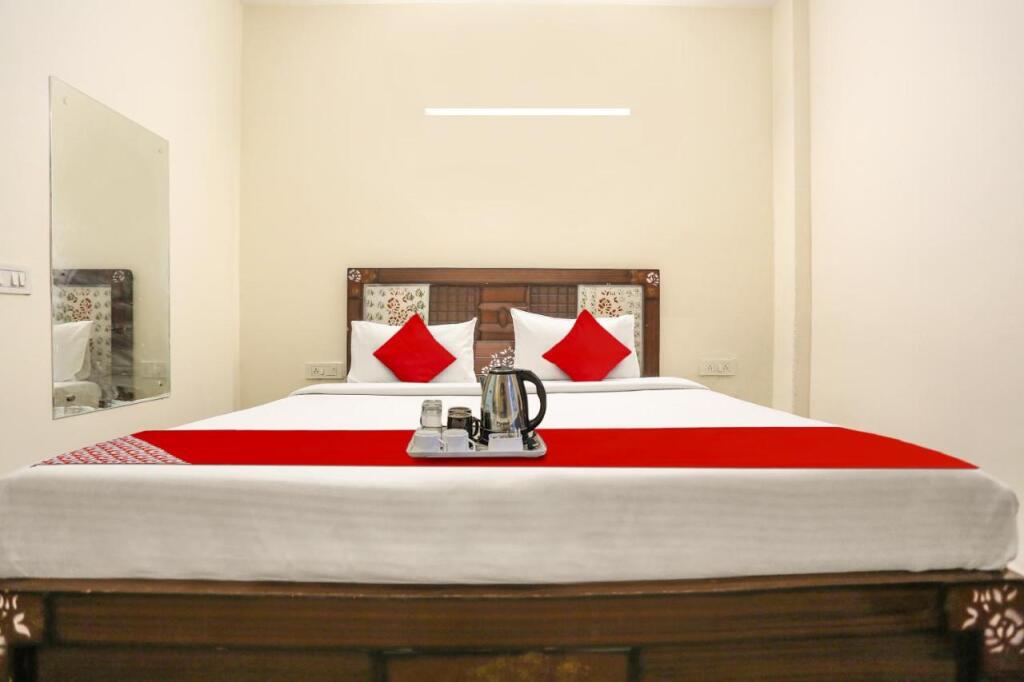 Нью-Дели: Oyo Flagship 702599 Hotel Amira Residency