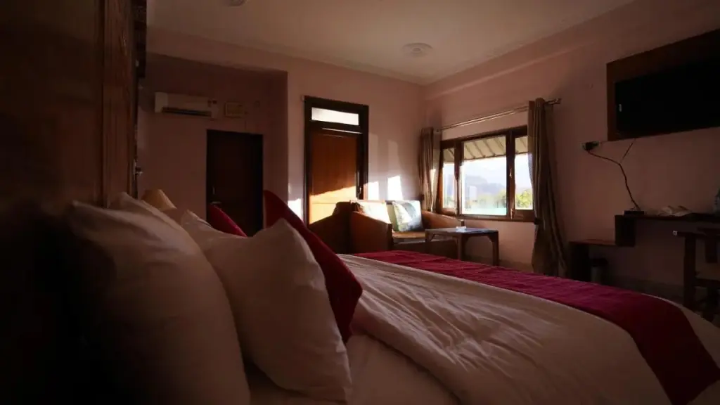 Наинитал: Hr Dukes Den Resort