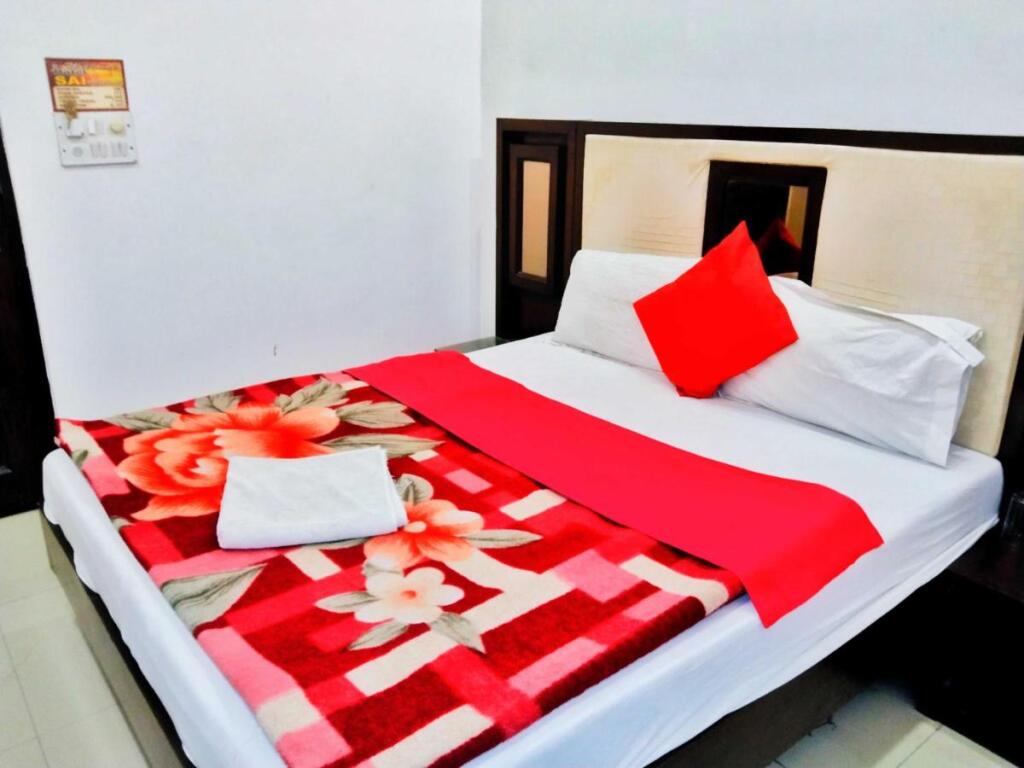 Нью-Дели: OYO 92325 Hotel Diamond Inn