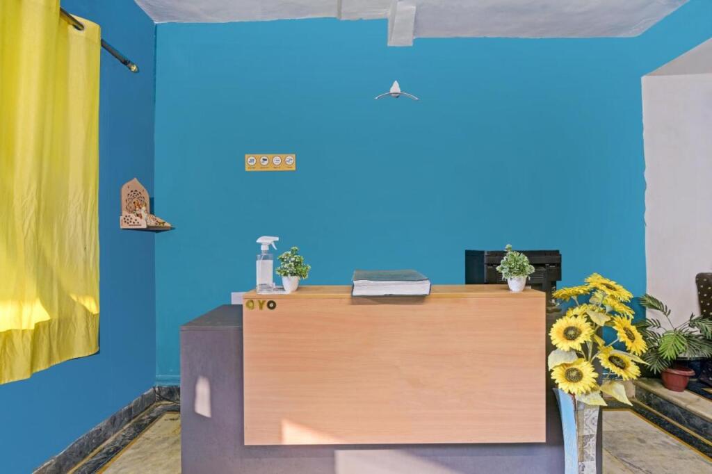 Нью-Дели: OYO Flagship 79655 KAILASH INN
