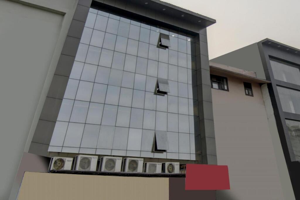 Нью-Дели: OYO 80490D Campus Luxurious Hotel
