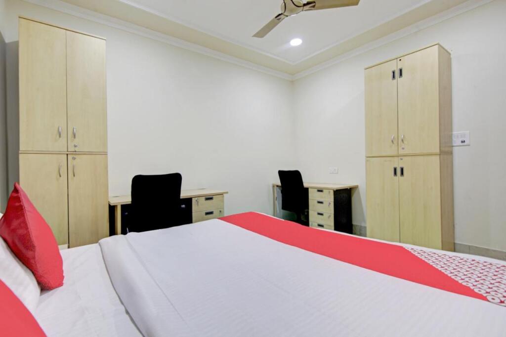 Нью-Дели: OYO 80490D Campus Luxurious Hotel