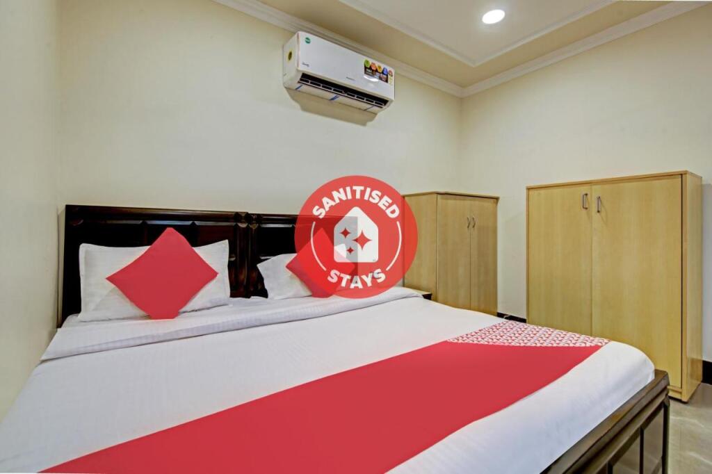 Нью-Дели: OYO 80490D Campus Luxurious Hotel