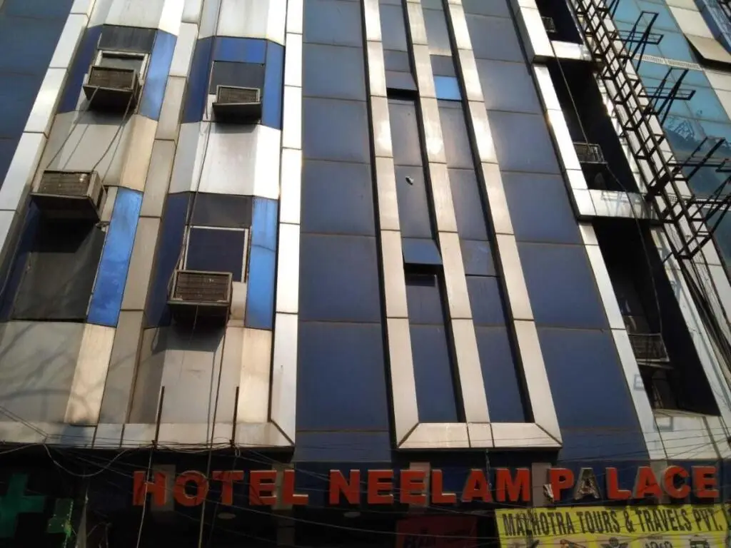 Нью-Дели: OYO 703287 Neelam Hotels