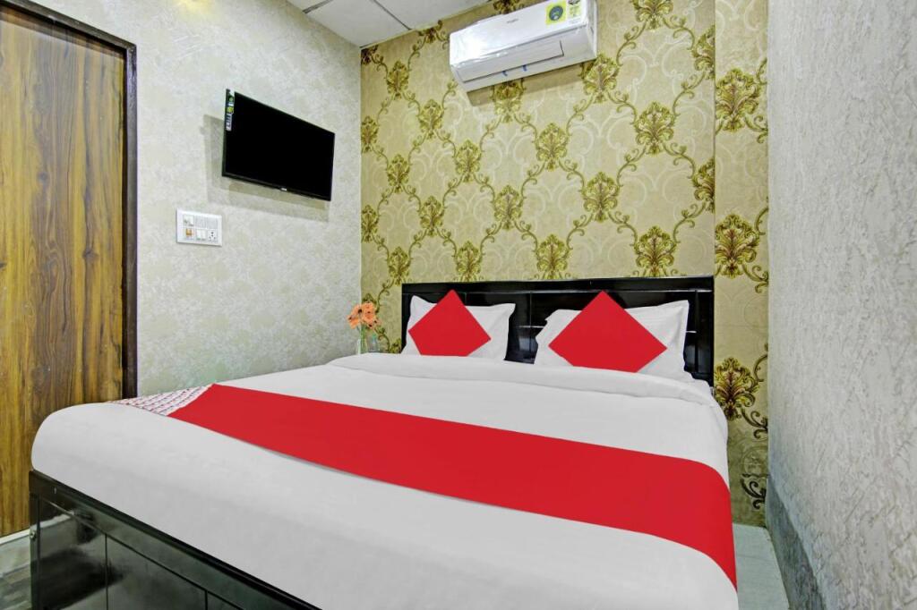 Нью-Дели: OYO Flagship 806146 Hotel Grow More