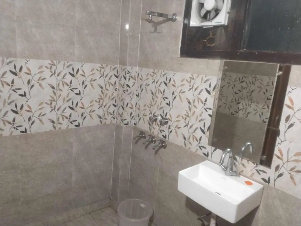 Нью-Дели: OYO 806404 Hotel P TOWN