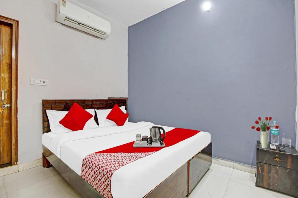 Нью-Дели: OYO Flagship 703124 Hotel The Royal