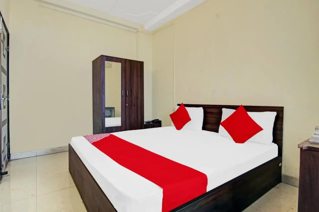 Нью-Дели: OYO Flagship 80531 Pleasure Inn