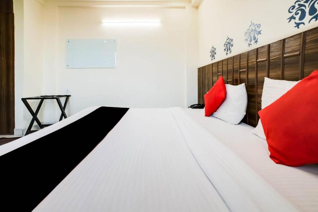Нью-Дели: Oyo Flagship 71194 Hotel Br Inn