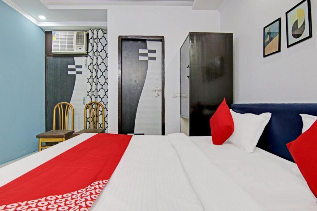 Нью-Дели: Collection O 806692 Hotel Downtown