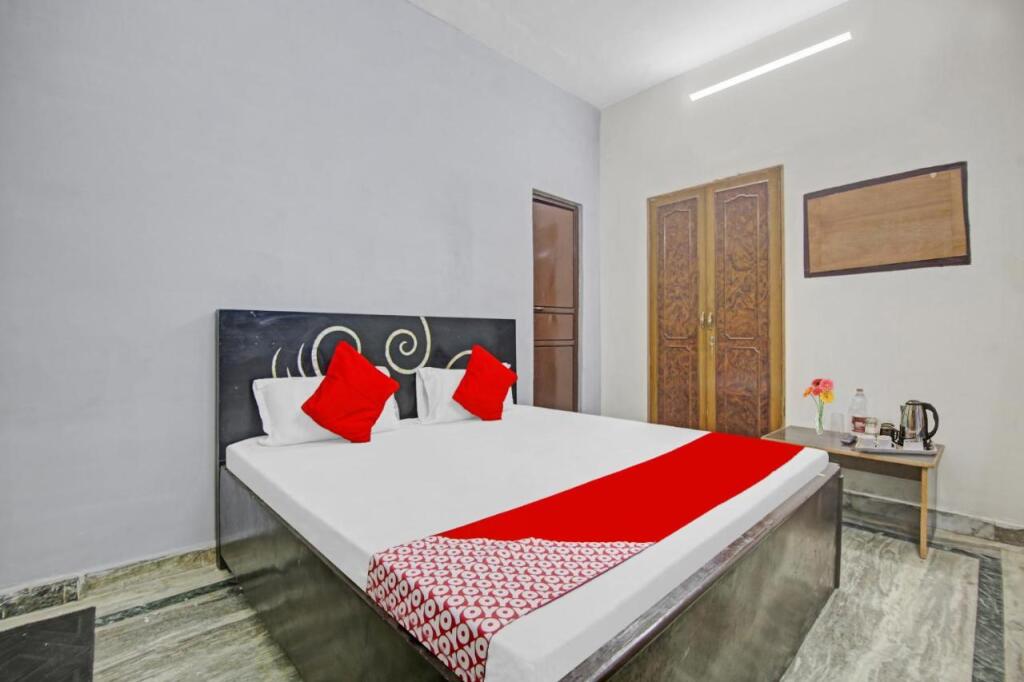 Нью-Дели: OYO Flagship 806885 The Sirat Residency